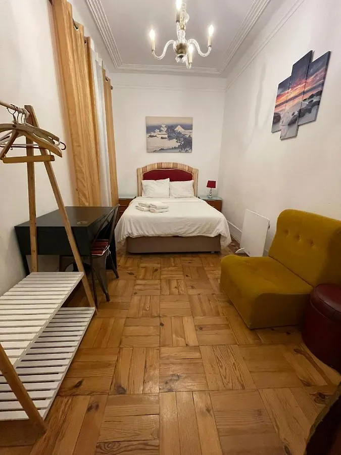 بيت ضيافة Bordeaux M1 R3 - Nice & Comfortable Double Room With Private Patio & Shared Bathroom Lisboa